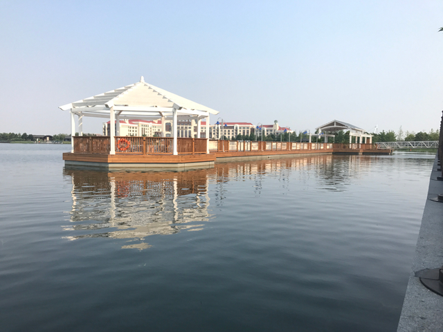 Shaihai Desney Park &Uuml;zən Dok