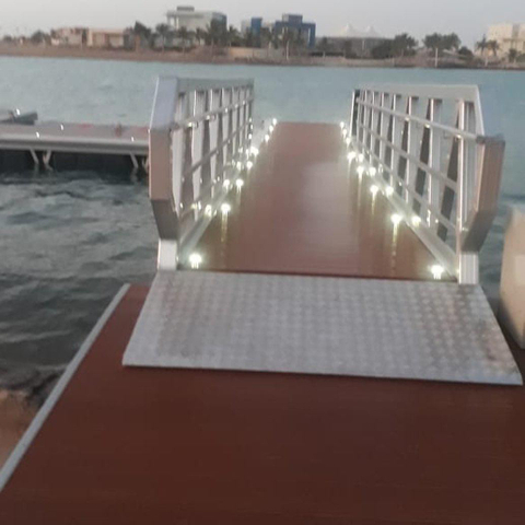 Kanadada 12 X 48 Dayanıqlı Qaynaqlı Al&uuml;minium Pontoon